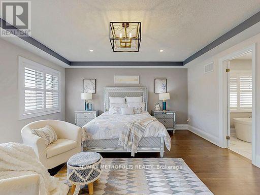 126 Silk Twist Drive, East Gwillimbury, ON - Indoor Photo Showing Bedroom