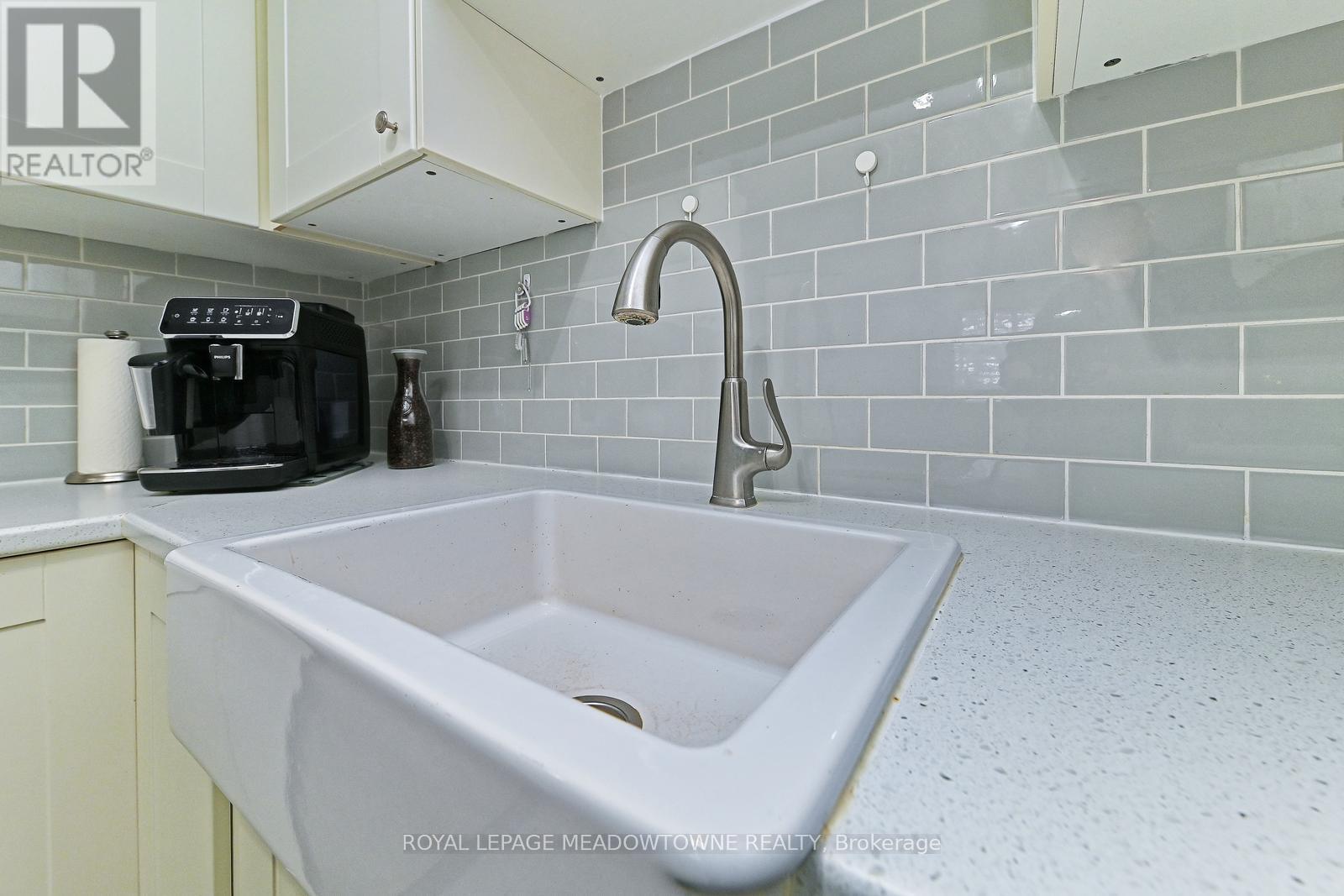 74 - 80 Lynden Circle, Halton Hills, ON - Indoor Photo Showing Kitchen