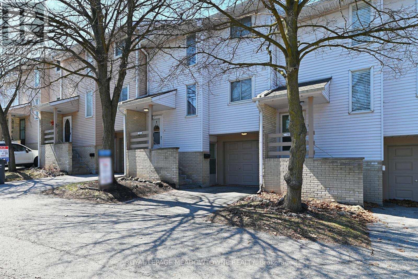 74 - 80 Lynden Circle, Halton Hills, ON - Outdoor With Facade