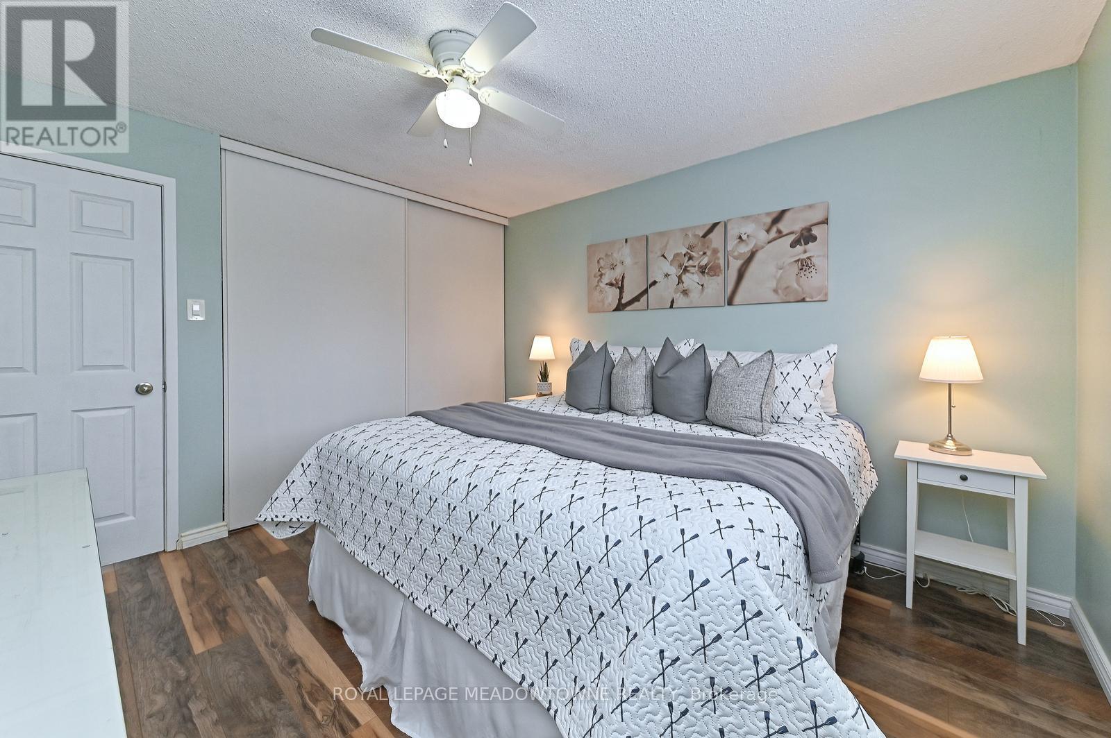 74 - 80 Lynden Circle, Halton Hills, ON - Indoor Photo Showing Bedroom