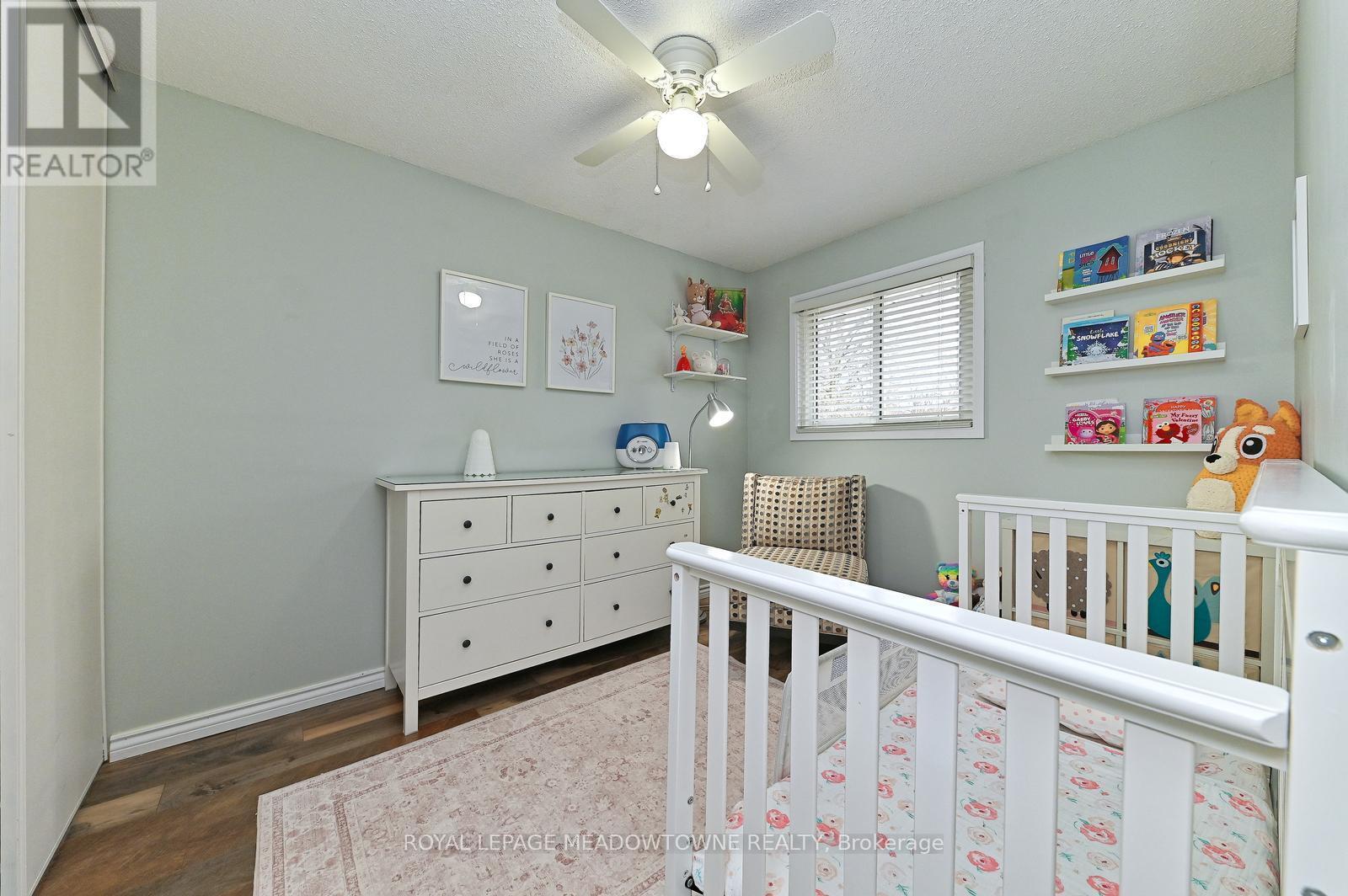74 - 80 Lynden Circle, Halton Hills, ON - Indoor Photo Showing Bedroom
