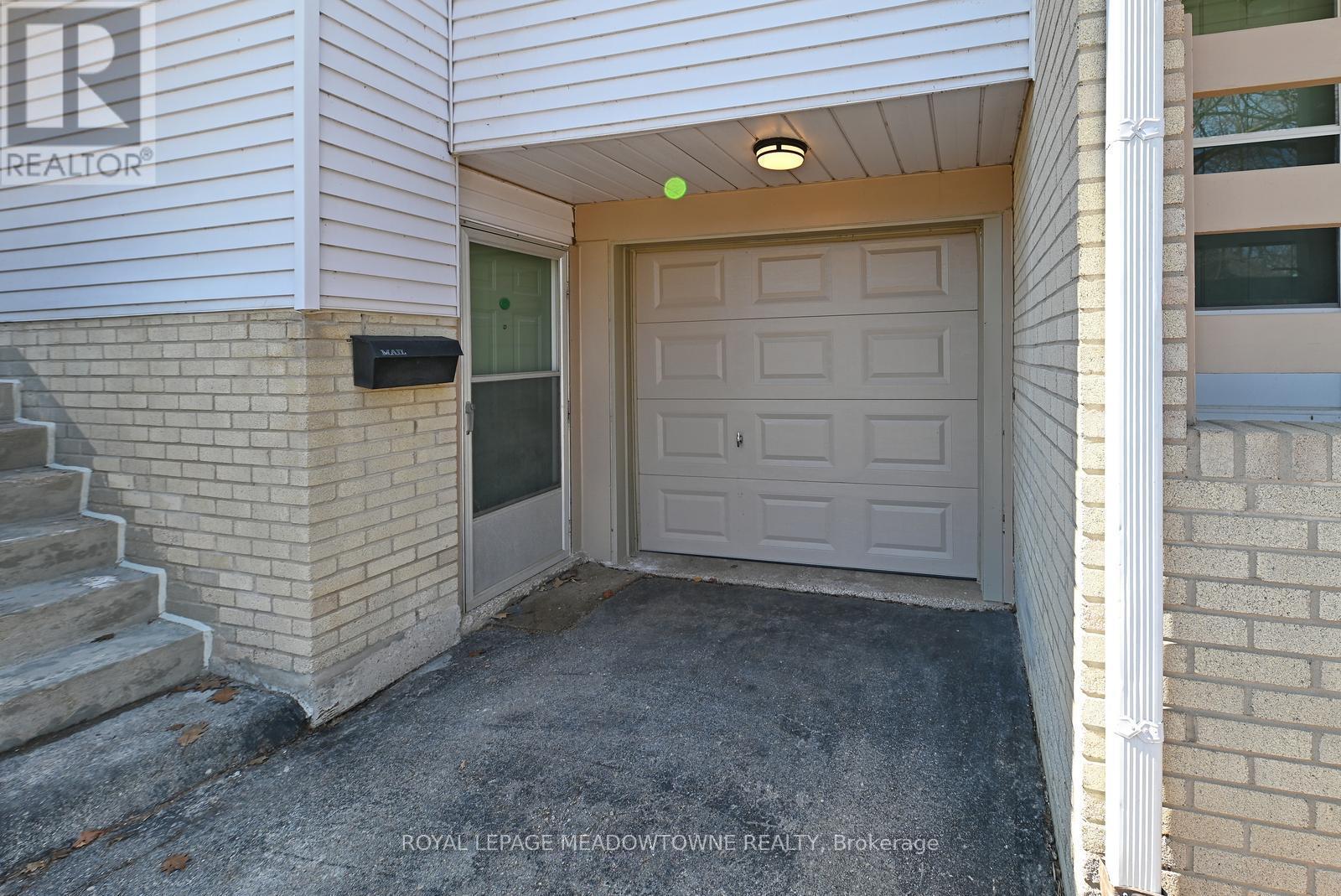 74 - 80 Lynden Circle, Halton Hills, ON - Outdoor