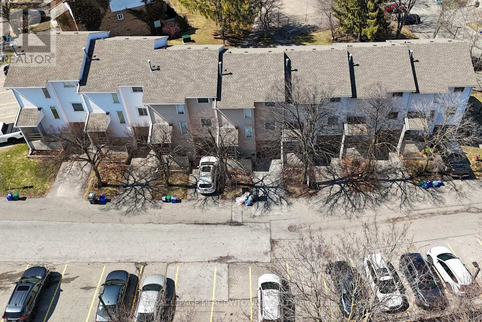 74 - 80 Lynden Circle, Halton Hills, ON - Outdoor