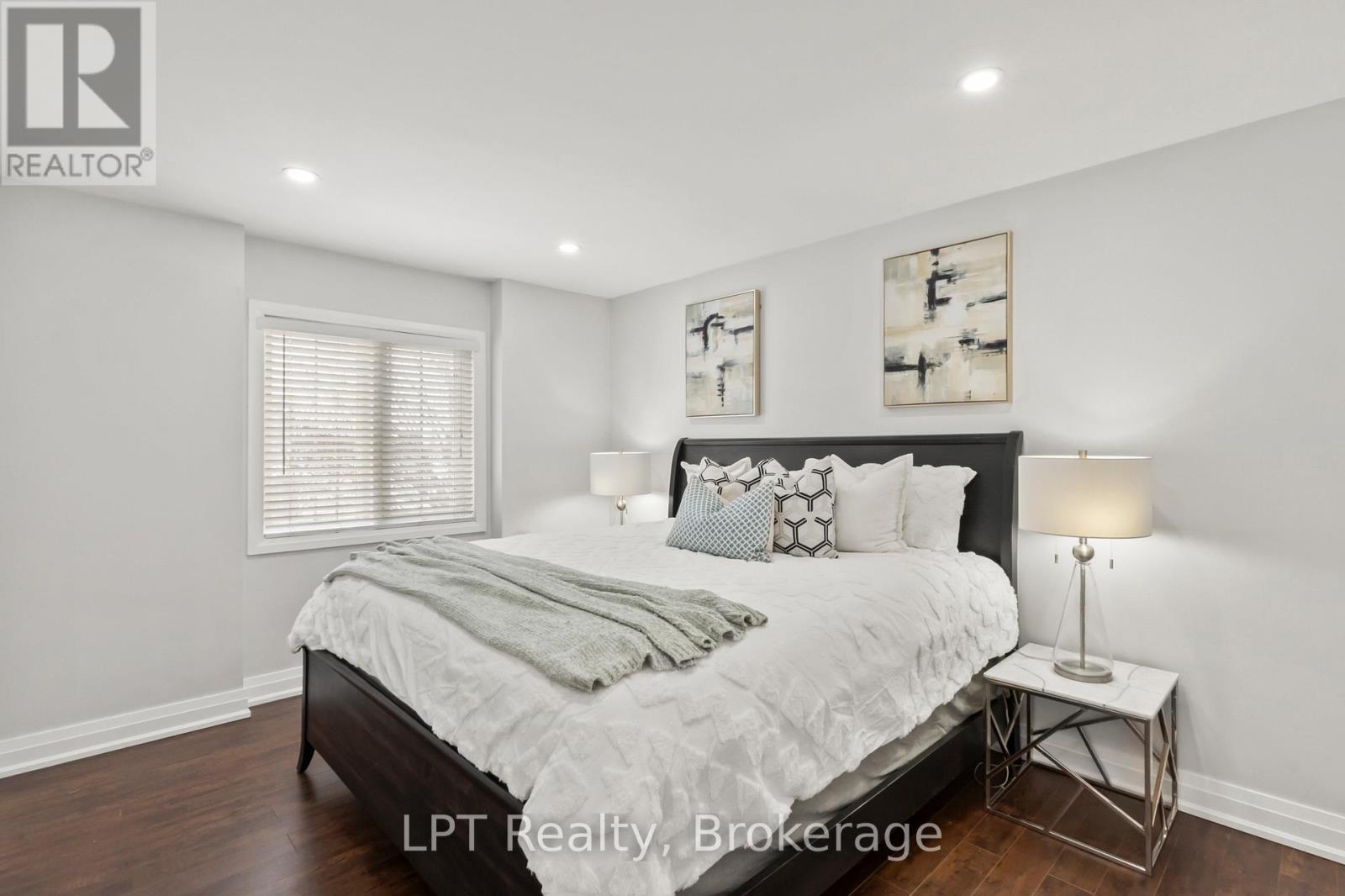 52 Norland Circle, Oshawa (Windfields), ON - Indoor Photo Showing Bedroom