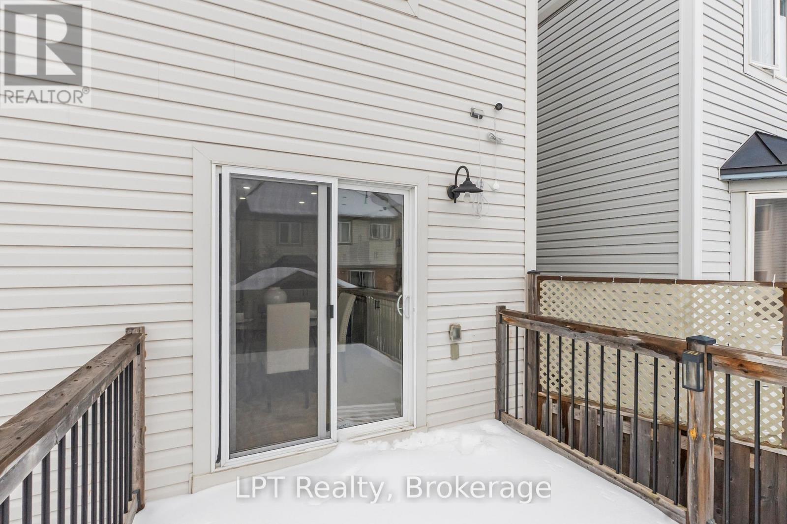 52 Norland Circle, Oshawa (Windfields), ON - Outdoor With Exterior