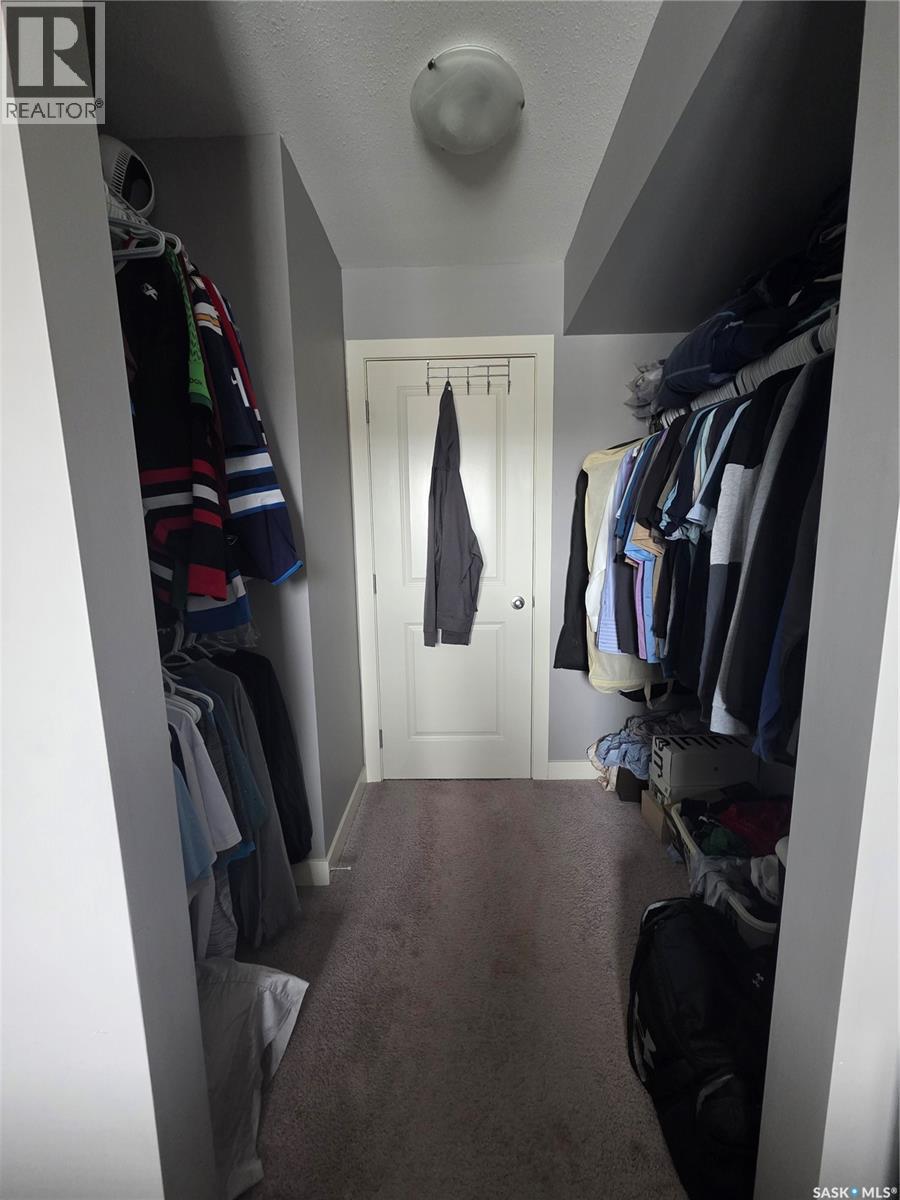 407 308 Petterson Drive, Estevan, SK - Indoor With Storage