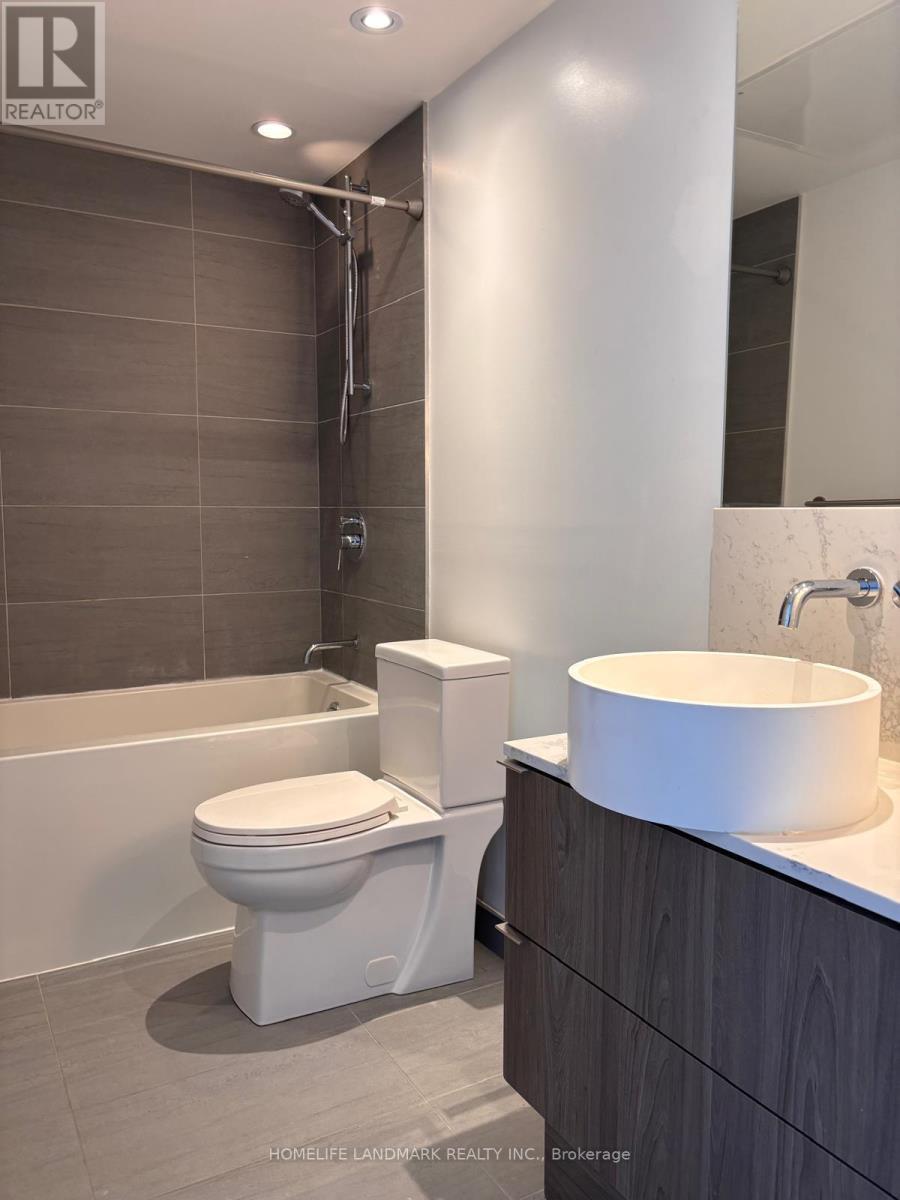 2908 - 161 Roehampton Avenue E, Toronto, ON - Indoor Photo Showing Bathroom