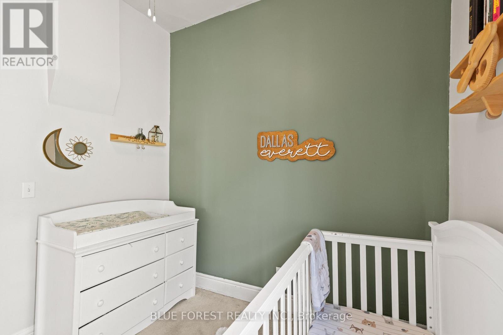 96 Dreaney Avenue, London East (East L), ON - Indoor Photo Showing Bedroom