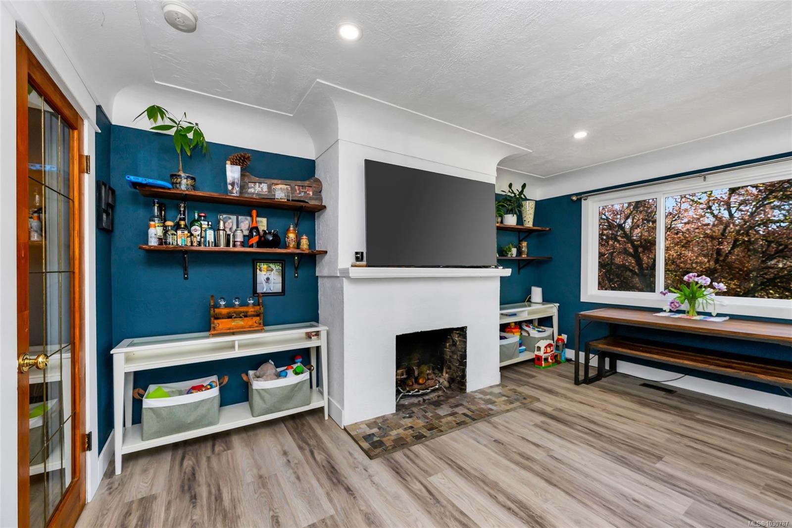 3111 Esson Rd, Saanich, BC