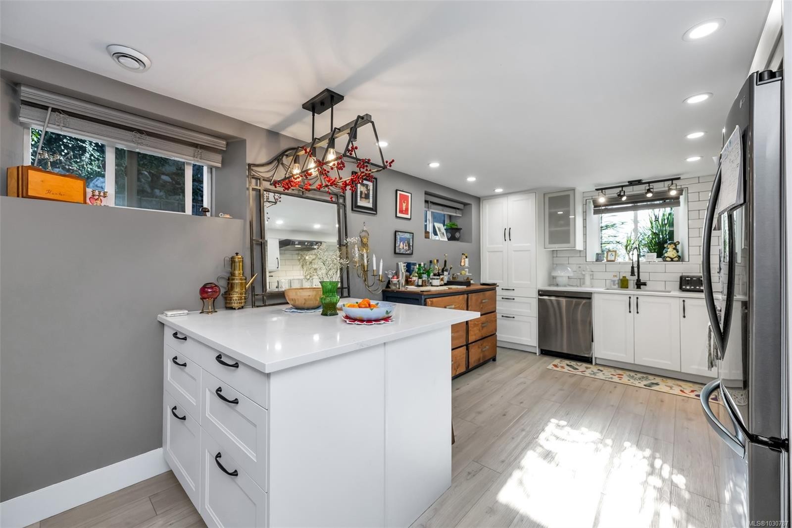 3111 Esson Rd, Saanich, BC