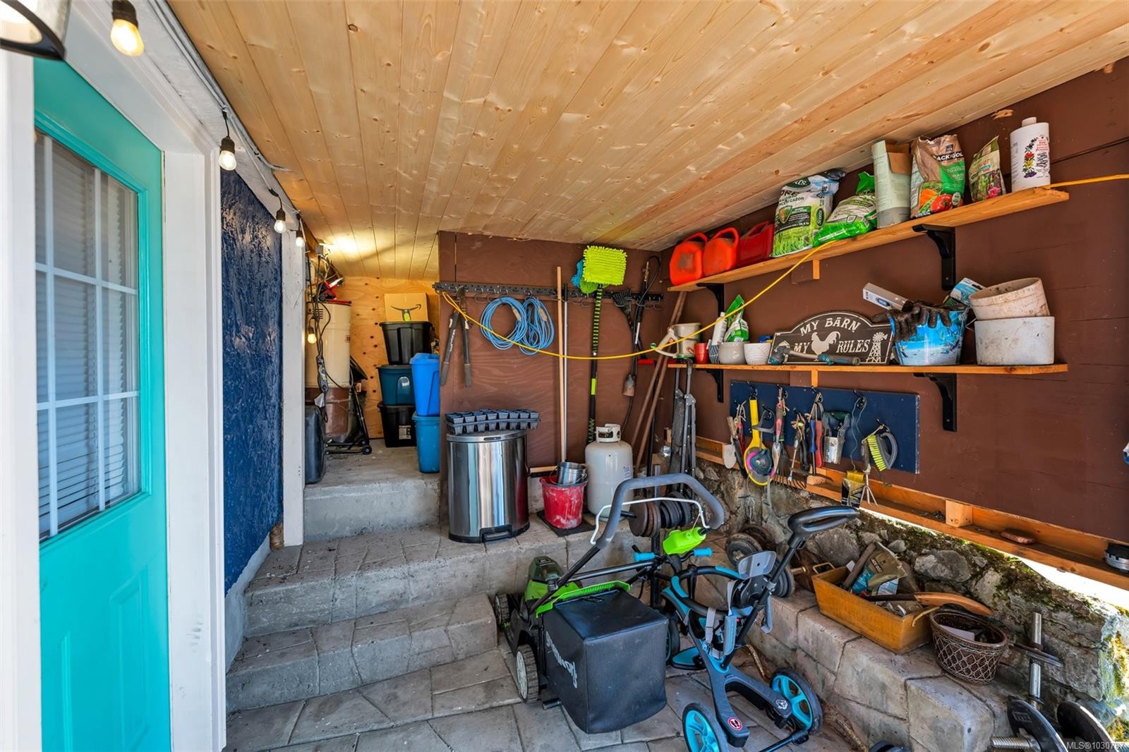 3111 Esson Rd, Saanich, BC