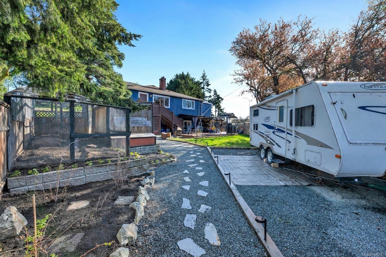 3111 Esson Rd, Saanich, BC