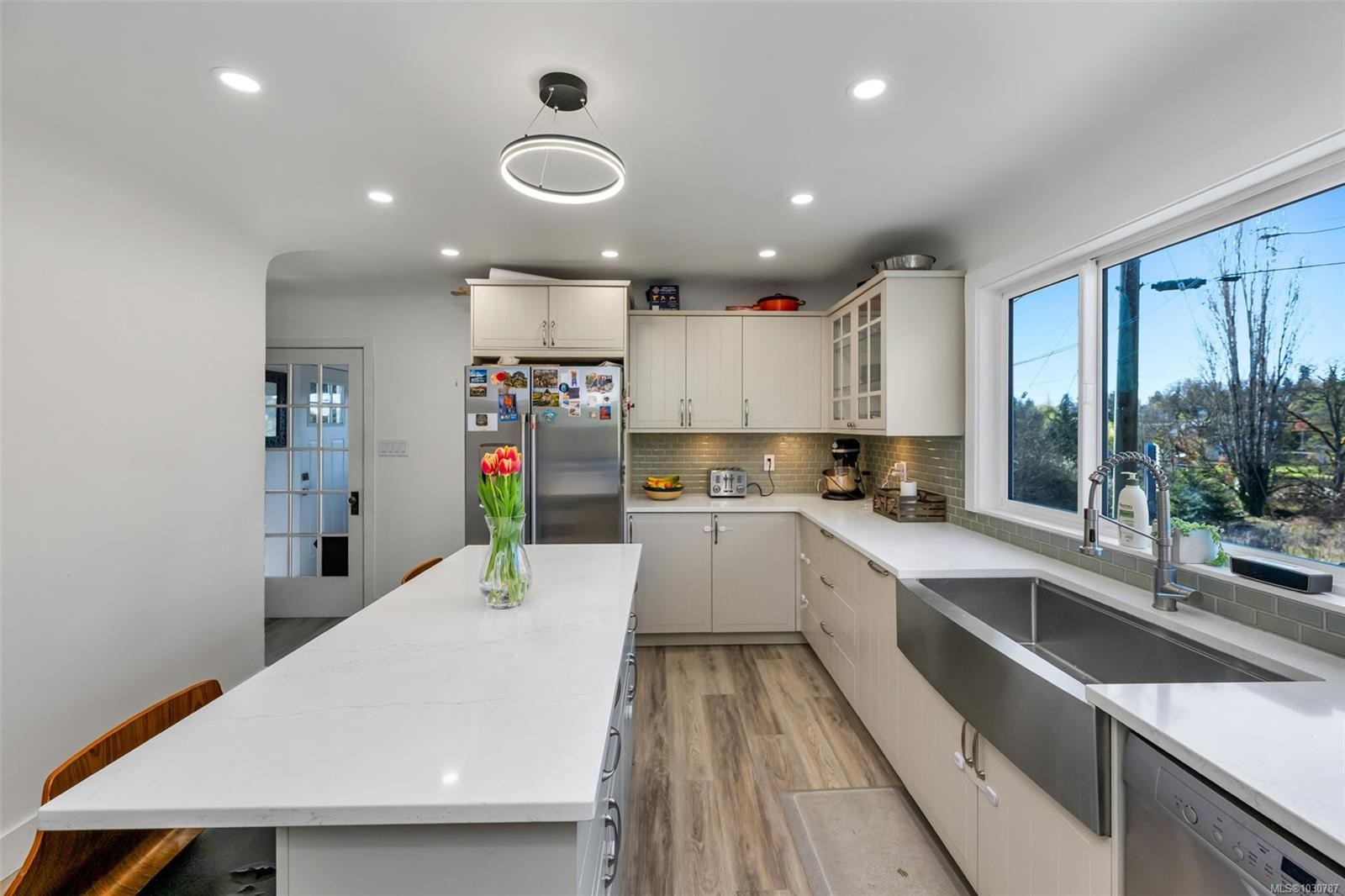 3111 Esson Rd, Saanich, BC