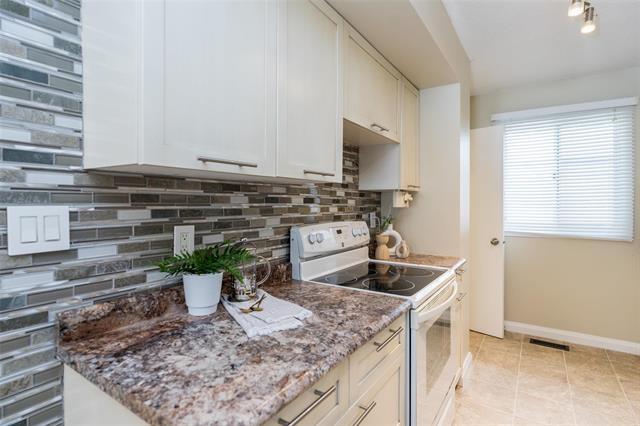 58 Robertson Cr, Winnipeg, MB