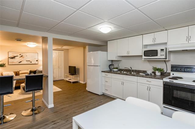 58 Robertson Cr, Winnipeg, MB