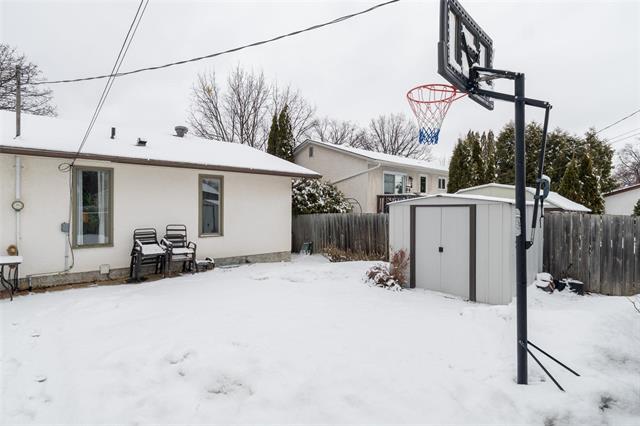 58 Robertson Cr, Winnipeg, MB