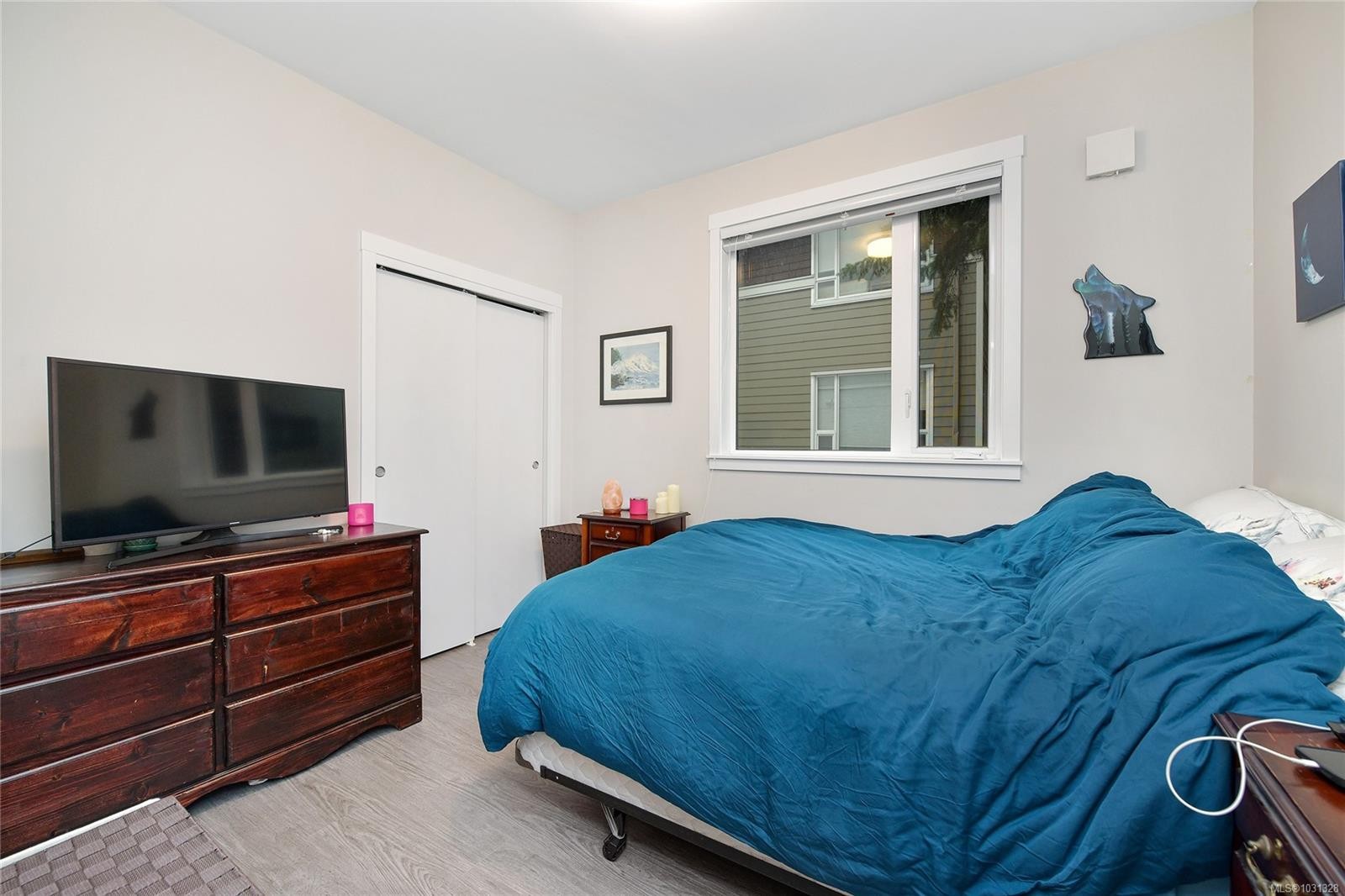 301-2843 Jacklin Rd, Langford, BC - Indoor Photo Showing Bedroom