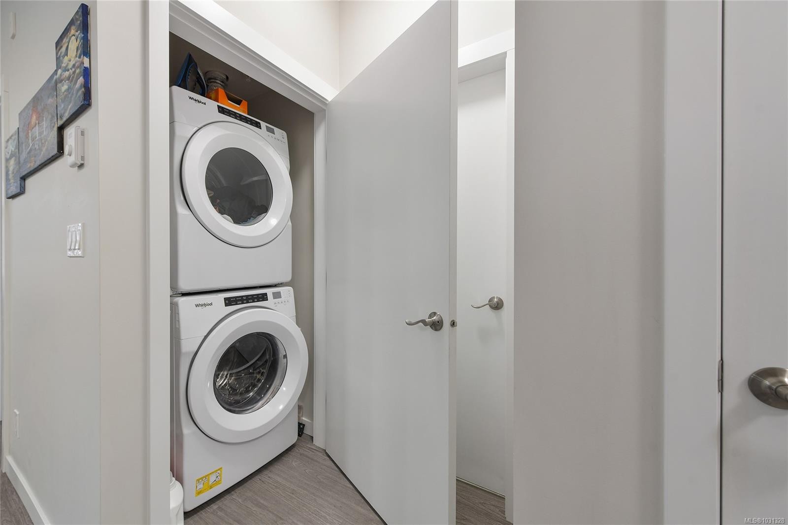 301-2843 Jacklin Rd, Langford, BC - Indoor Photo Showing Laundry Room