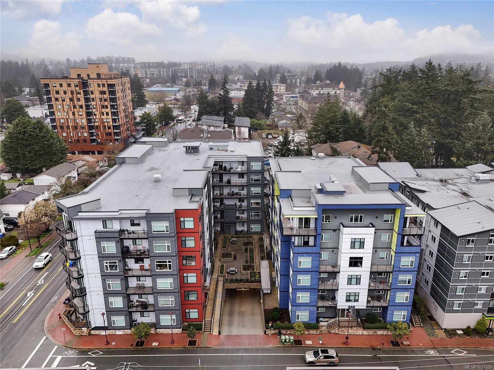 301-2843 Jacklin Rd, Langford, BC - Outdoor