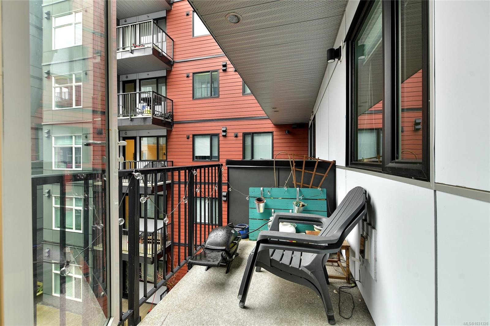 301-2843 Jacklin Rd, Langford, BC - Outdoor With Exterior