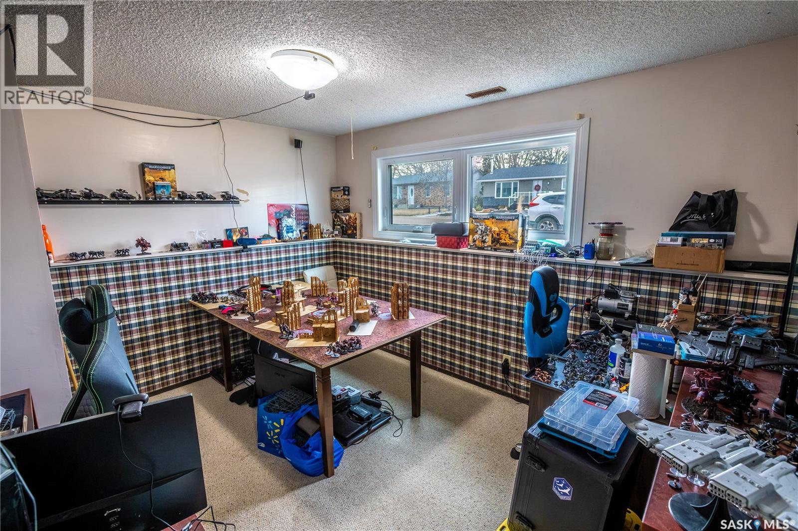 1374 Manitou Crescent, Moose Jaw, SK - Indoor Photo Showing Other Room