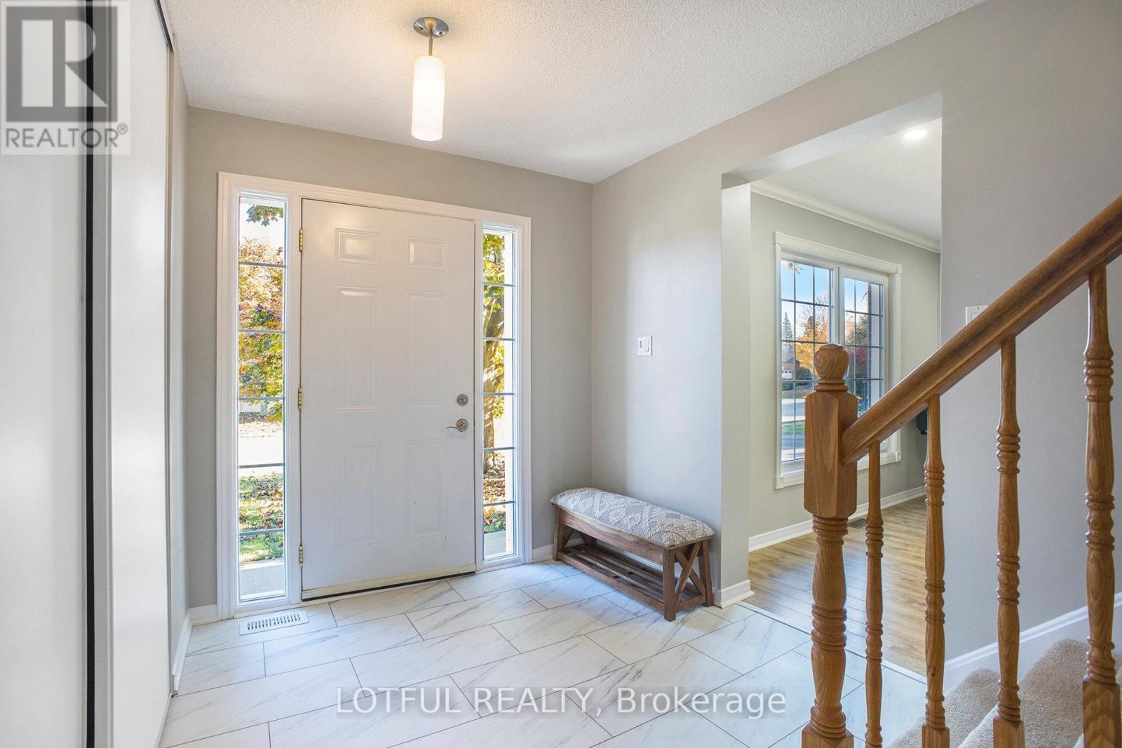 4 Spindle Way, Ottawa, ON - Indoor Photo Showing Other Room