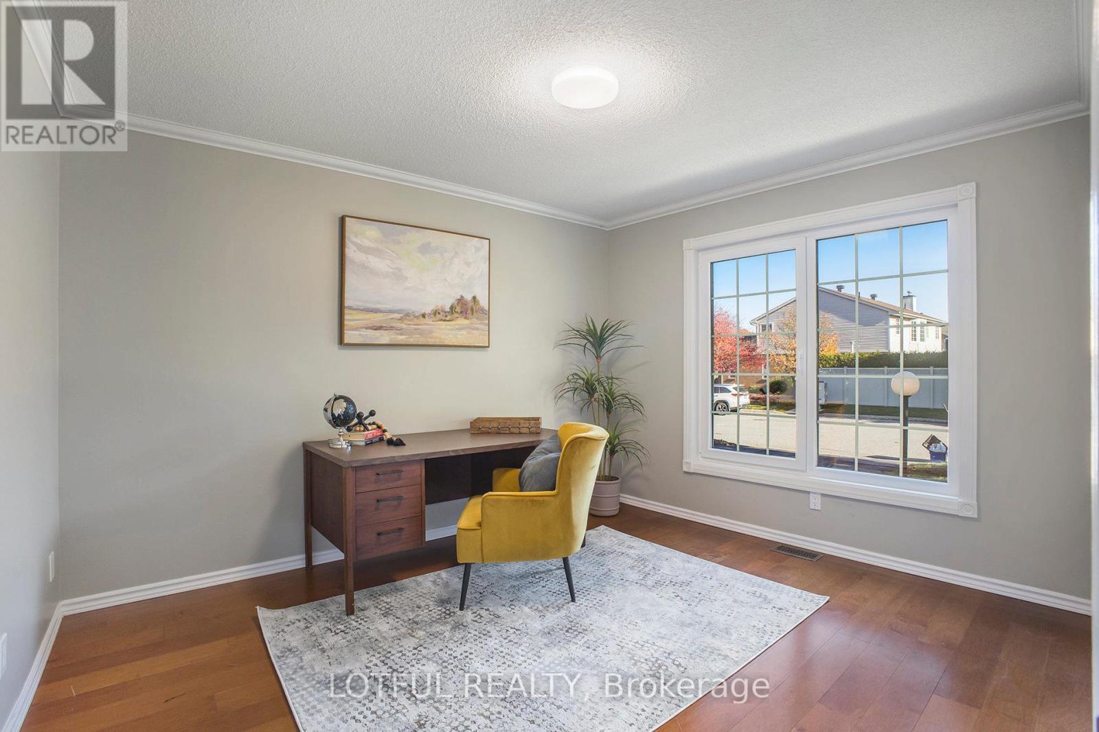 4 Spindle Way, Ottawa, ON - Indoor