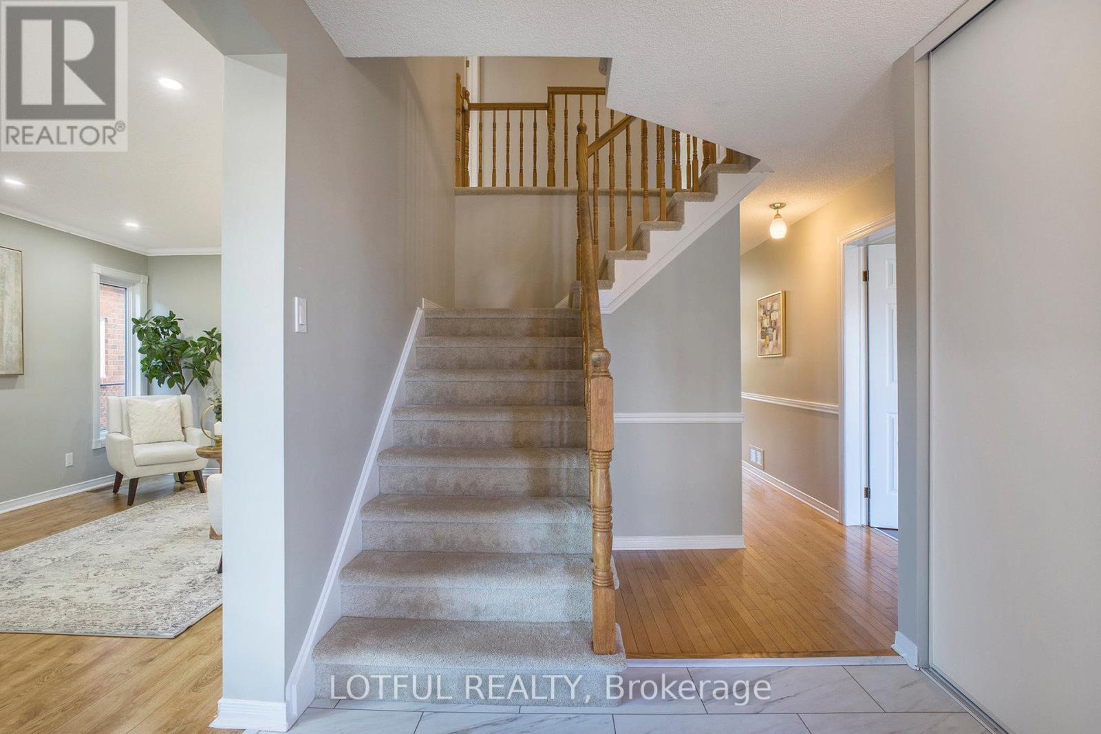 4 Spindle Way, Ottawa, ON - Indoor Photo Showing Other Room