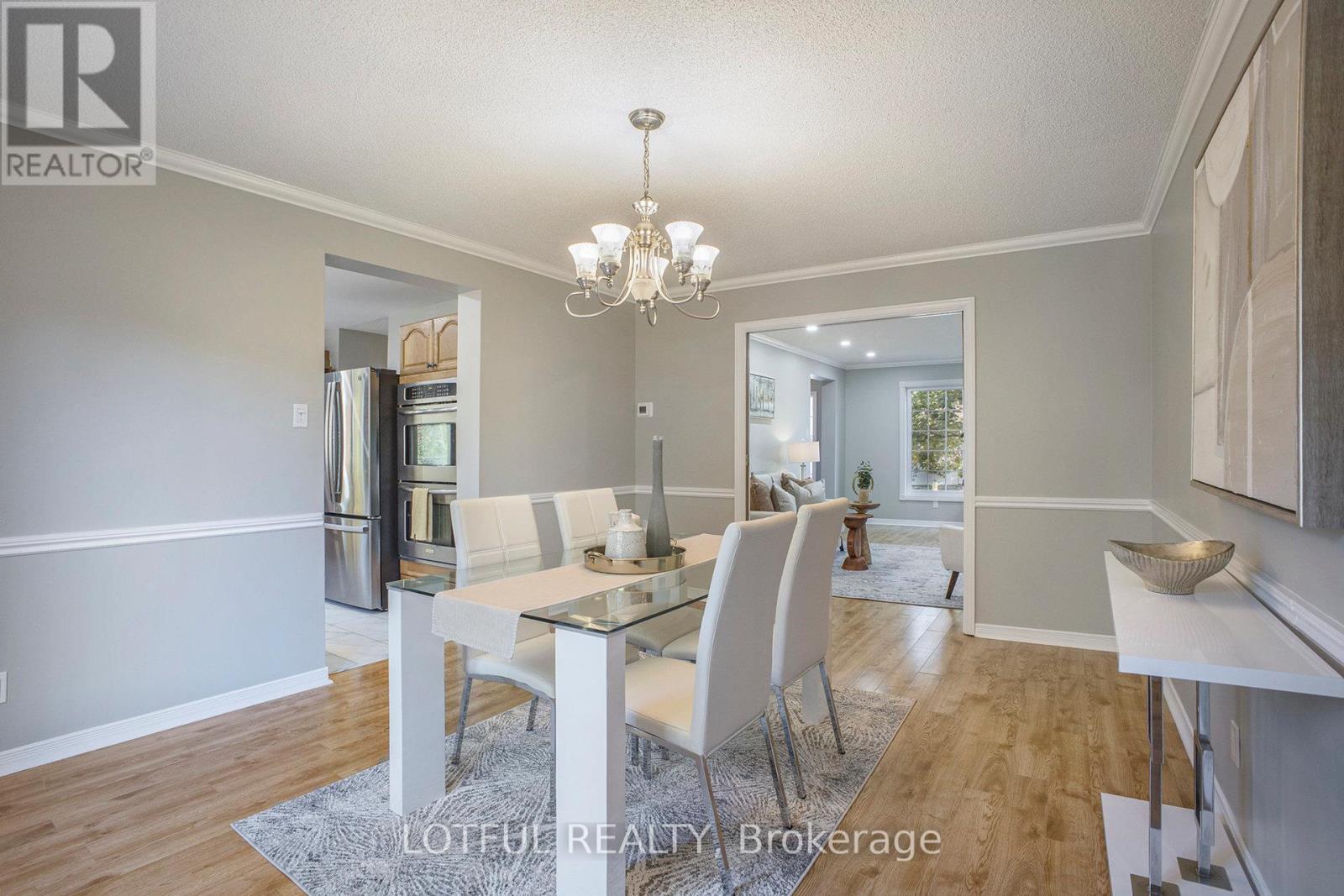 4 Spindle Way, Ottawa, ON - Indoor Photo Showing Dining Room