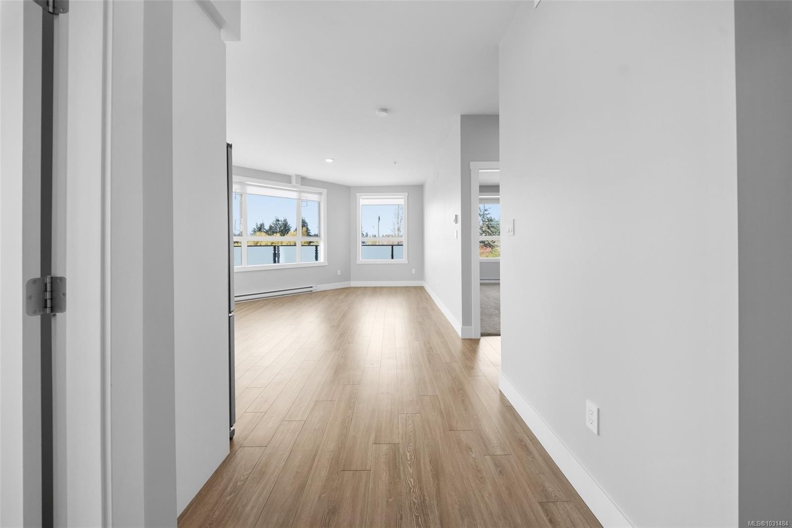 205-525 Third St, Nanaimo, BC - Indoor Photo Showing Other Room