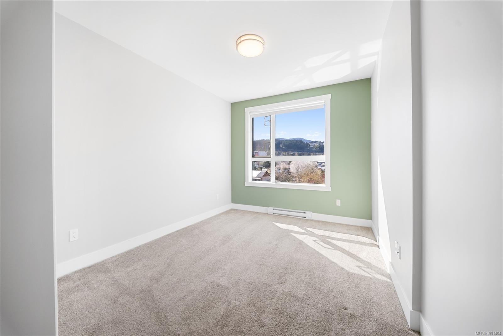 205-525 Third St, Nanaimo, BC - Indoor Photo Showing Other Room