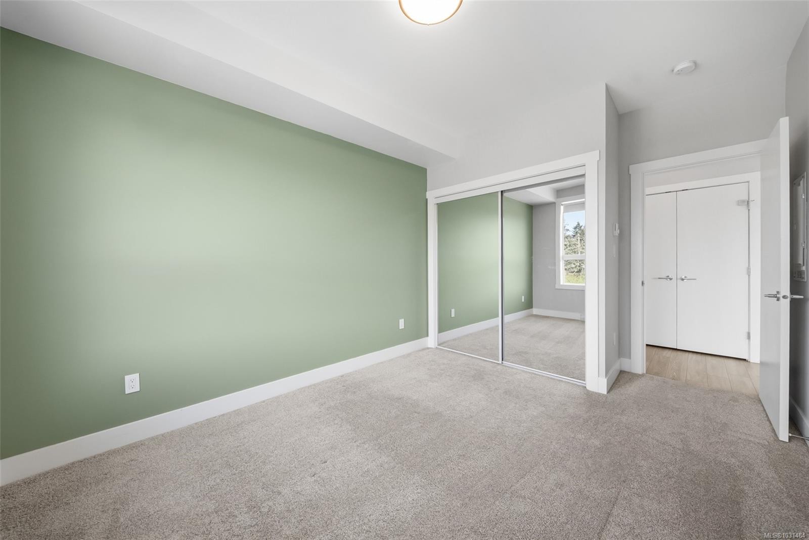 205-525 Third St, Nanaimo, BC - Indoor Photo Showing Other Room