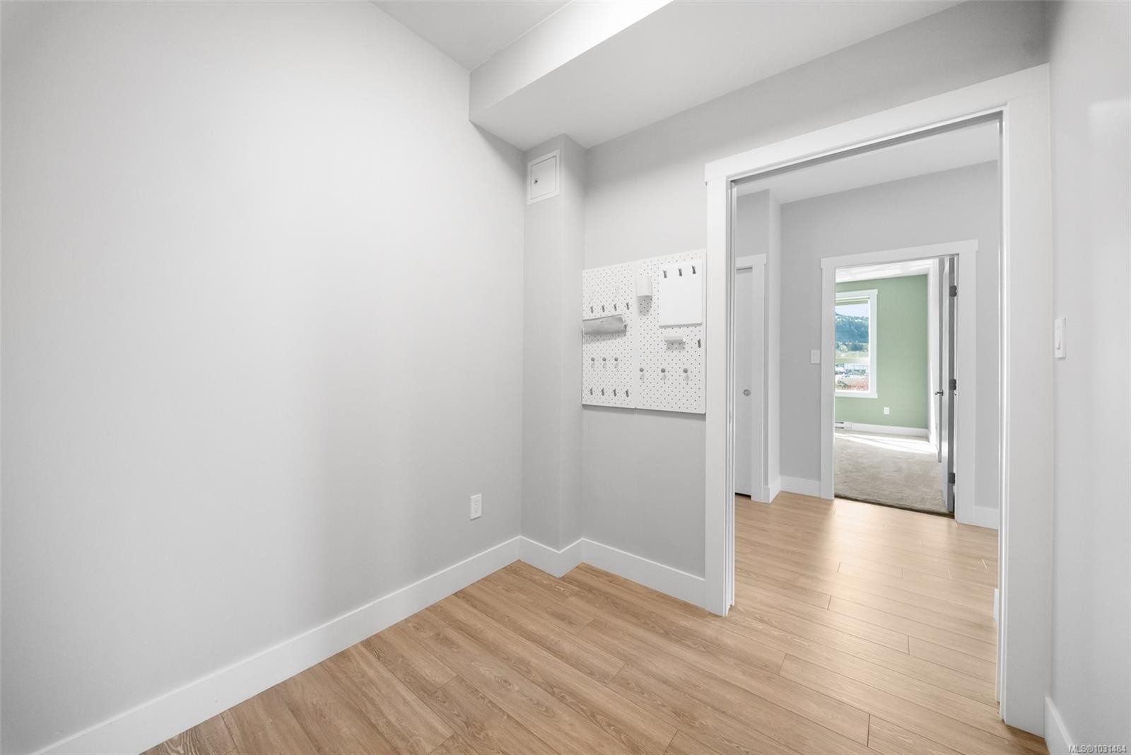 205-525 Third St, Nanaimo, BC - Indoor Photo Showing Other Room