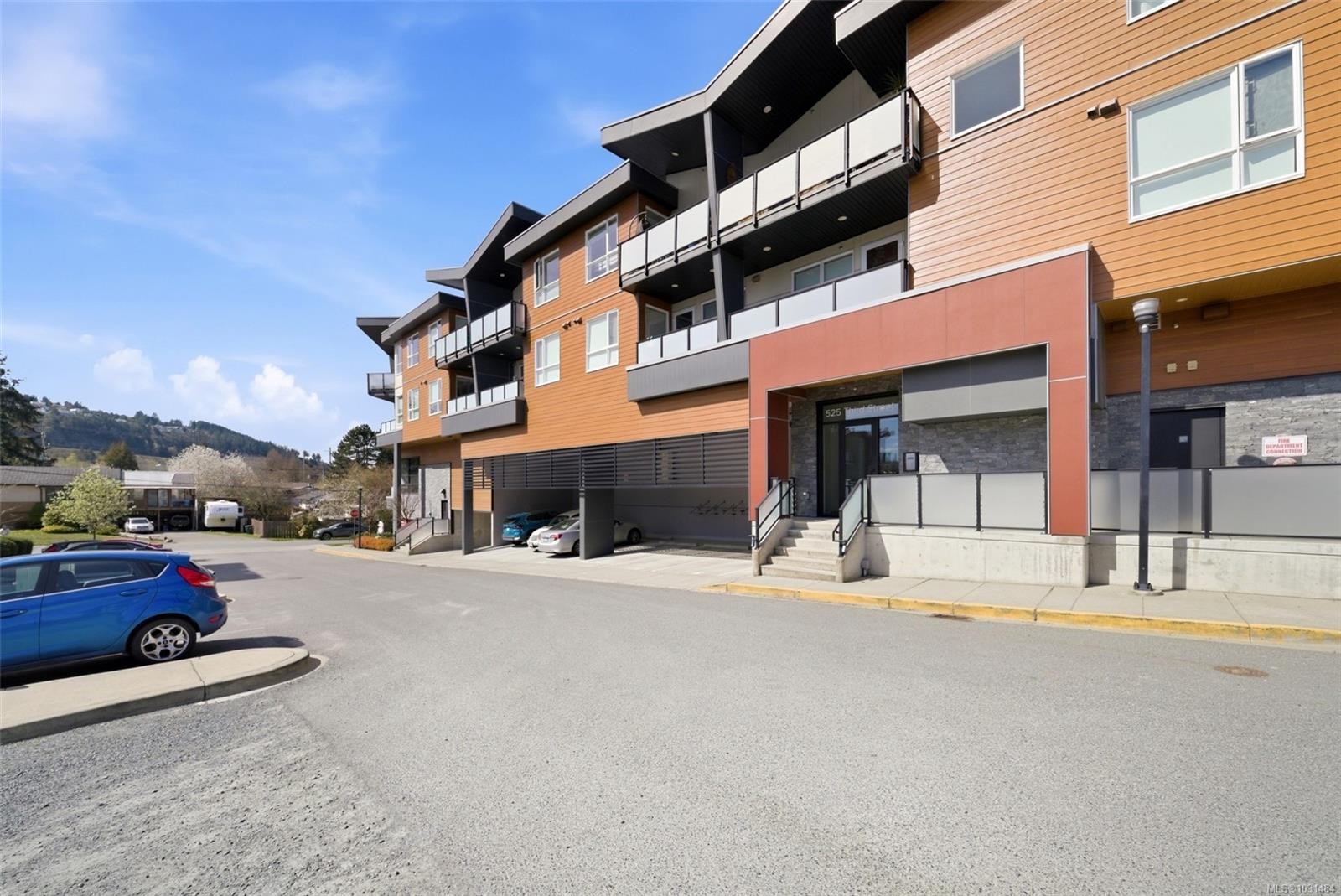 205-525 Third St, Nanaimo, BC - Outdoor