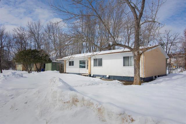 8 Mcgregor Cr, Pinawa, MB
