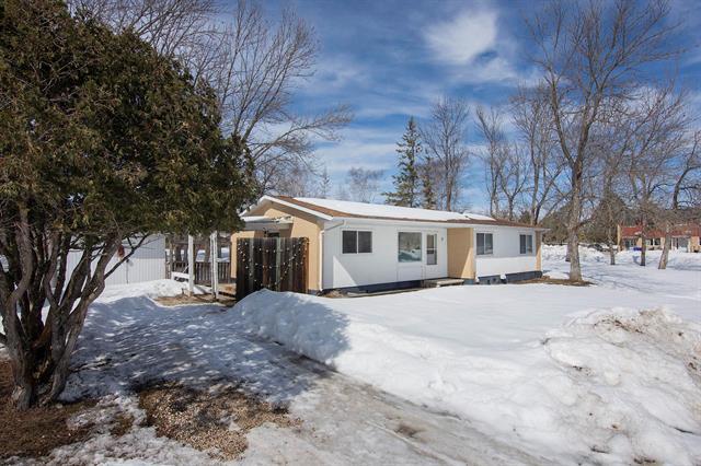 8 Mcgregor Cr, Pinawa, MB