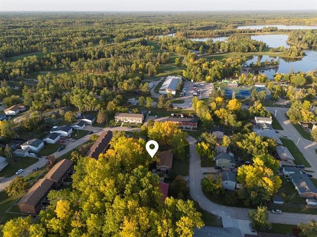 8 Mcgregor Cr, Pinawa, MB