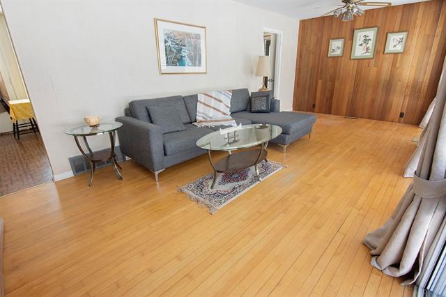 8 Mcgregor Cr, Pinawa, MB