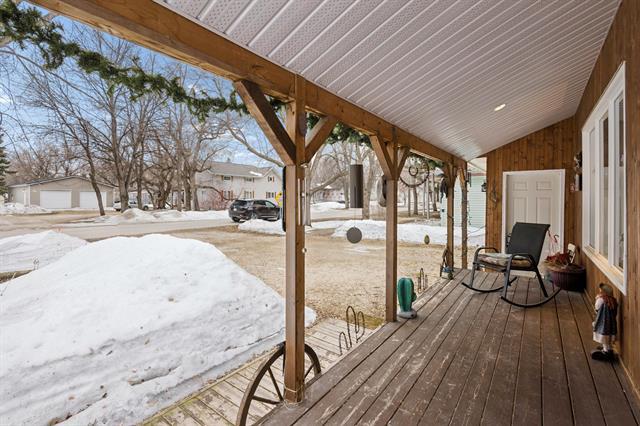 566 Schellenberg Ave, Gretna, MB