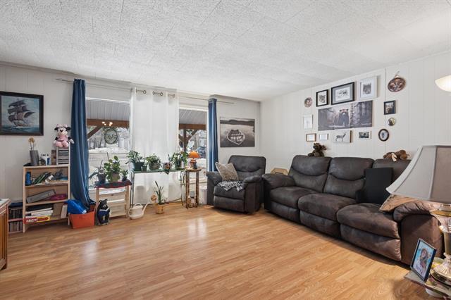 566 Schellenberg Ave, Gretna, MB