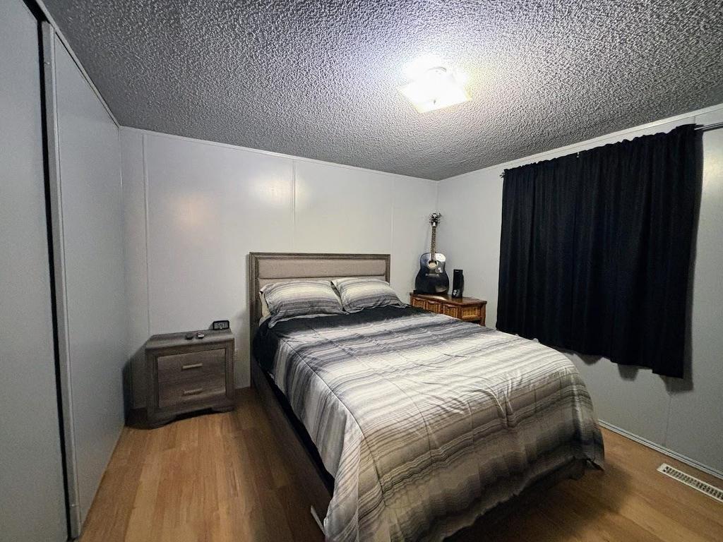 31 Coveney Street, Marathon, ON - Indoor Photo Showing Bedroom
