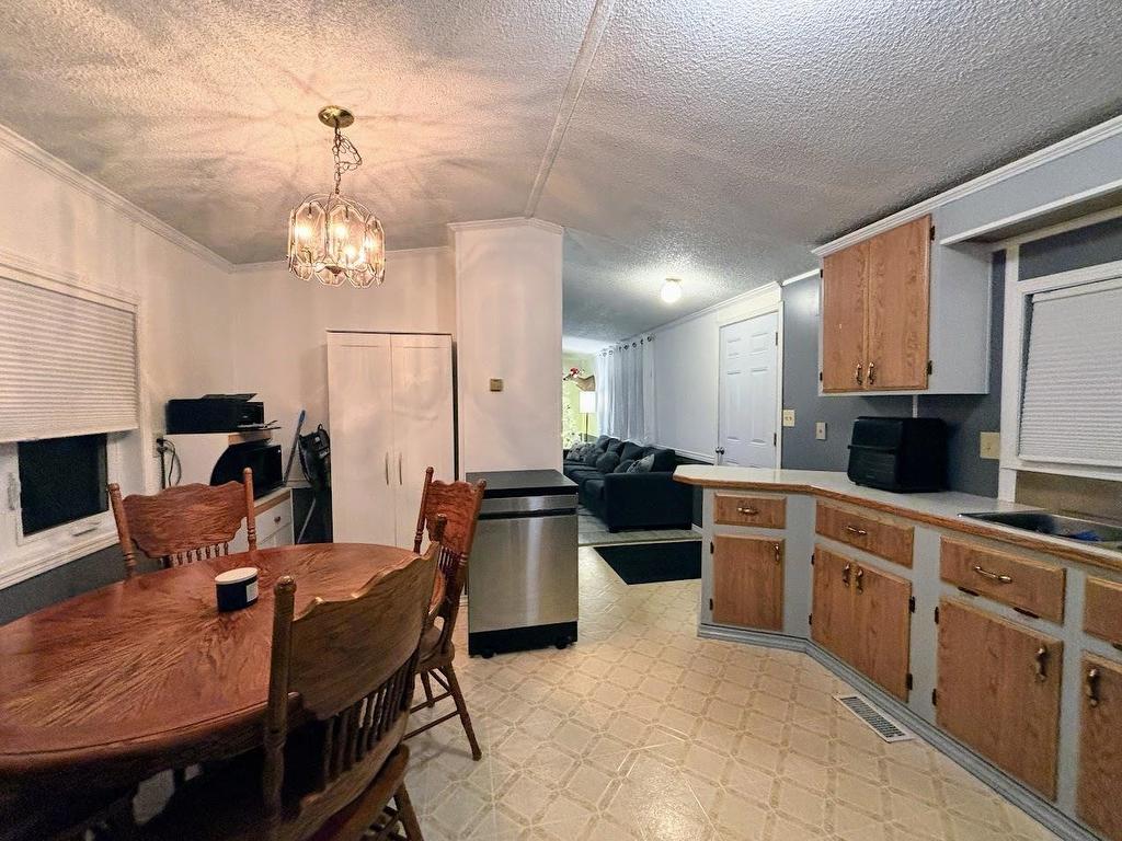31 Coveney Street, Marathon, ON - Indoor