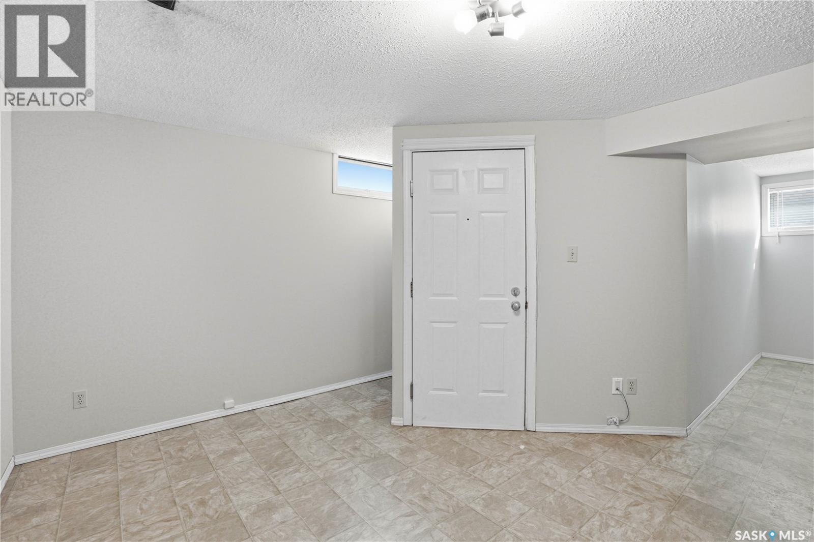 101 Fitzgerald Street, Saskatoon, SK - Indoor Photo Showing Other Room
