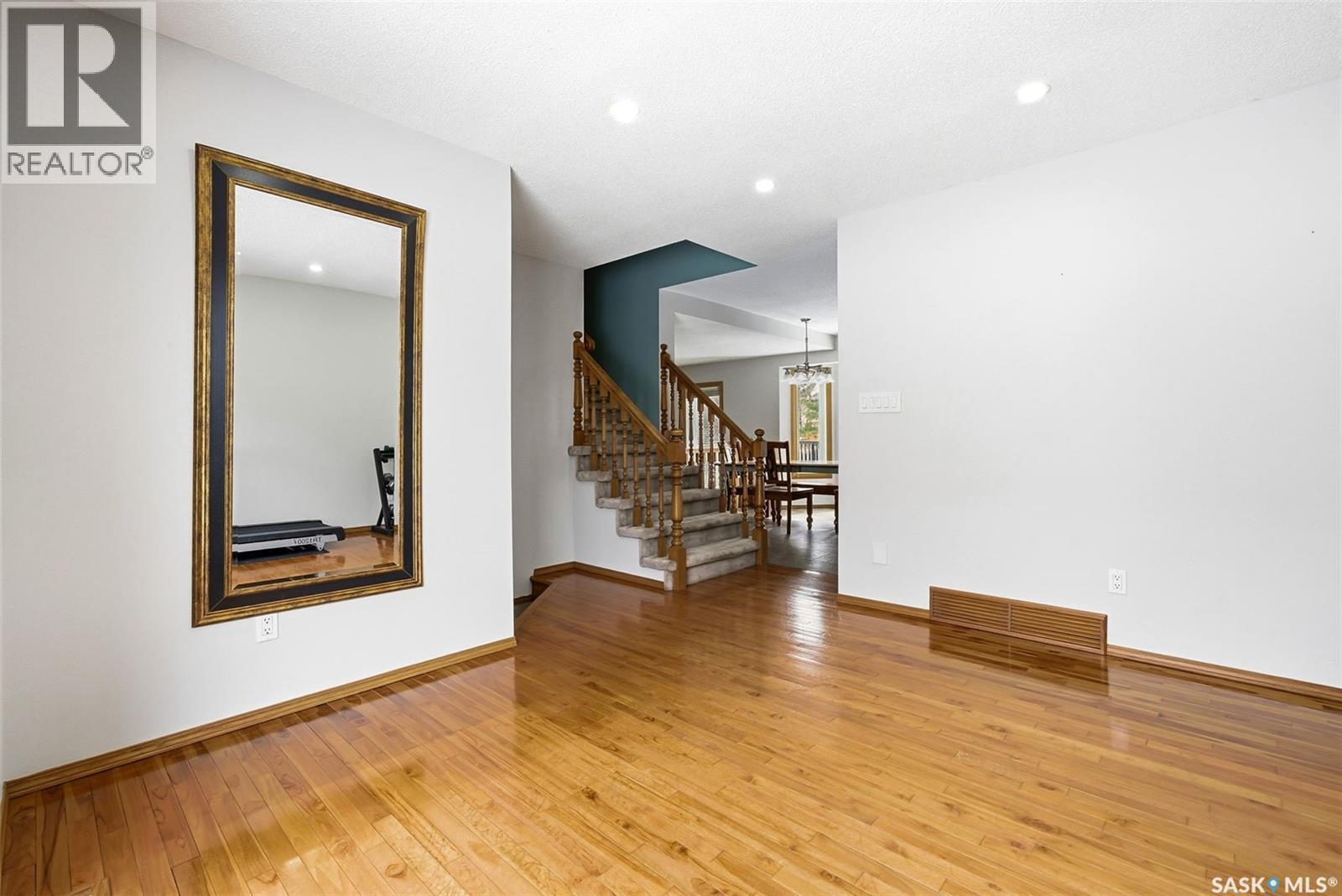 3242 Barton Place E, Regina, SK - Indoor Photo Showing Other Room