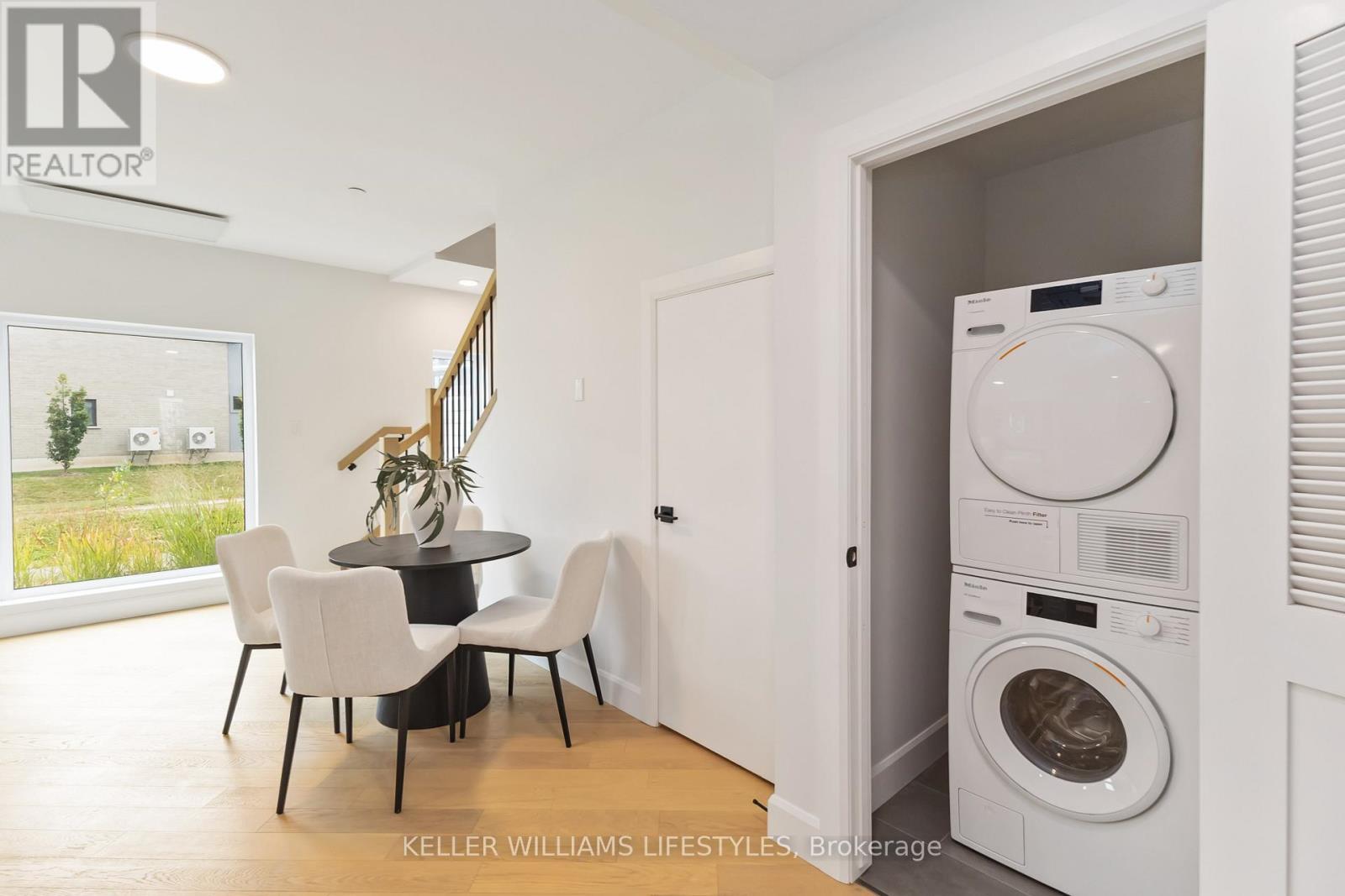 A110 - 2062 Lumen Drive, London South (South A), ON - Indoor Photo Showing Laundry Room