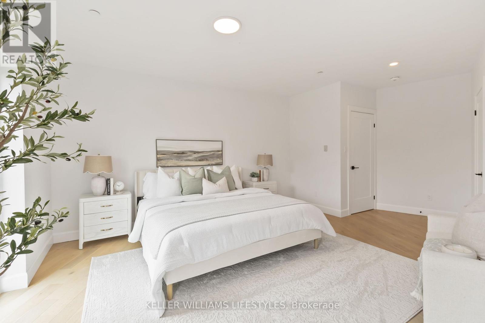 A110 - 2062 Lumen Drive, London South (South A), ON - Indoor Photo Showing Bedroom