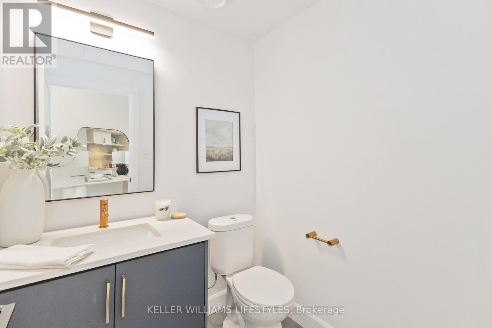 A110 - 2062 Lumen Drive, London South (South A), ON - Indoor Photo Showing Bathroom