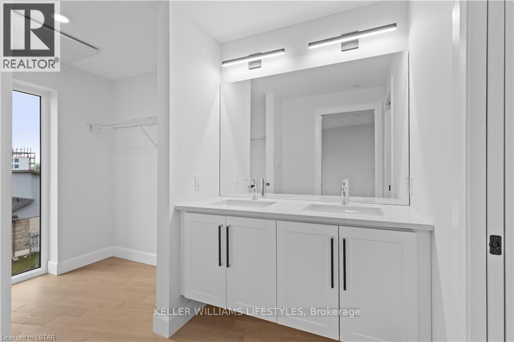 B106 - 2082 Lumen Drive, London South (South A), ON - Indoor