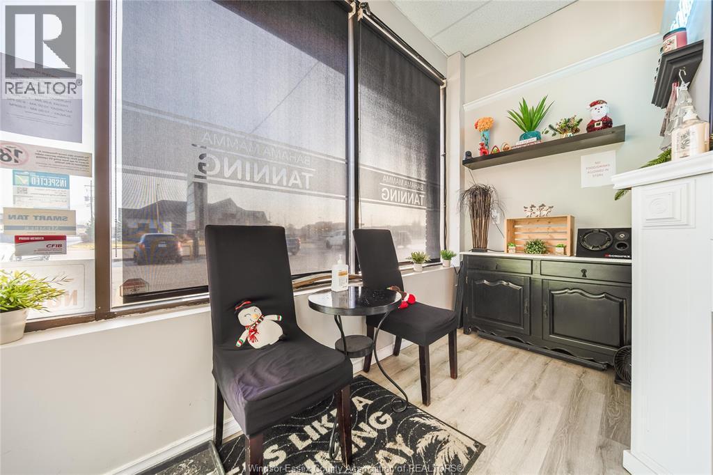 3041 Dougall Avenue, Windsor, ON