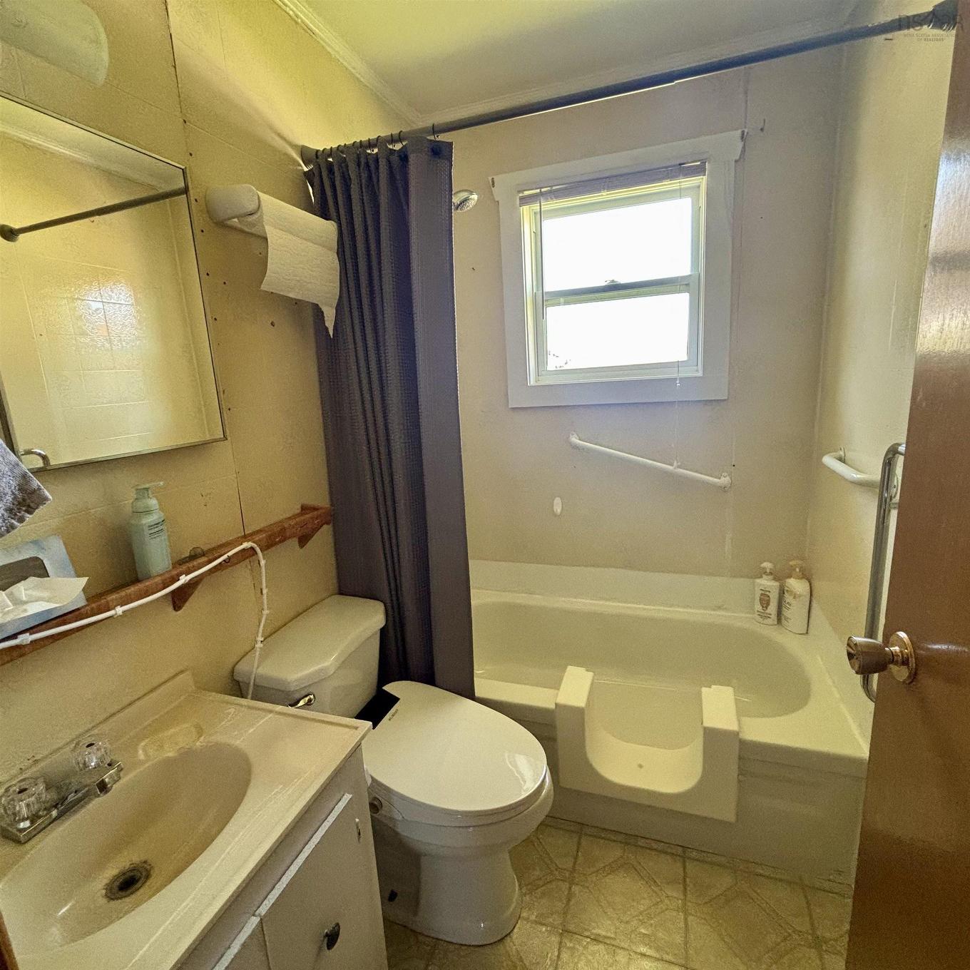 777 Forsyth Street, New Waterford, NS